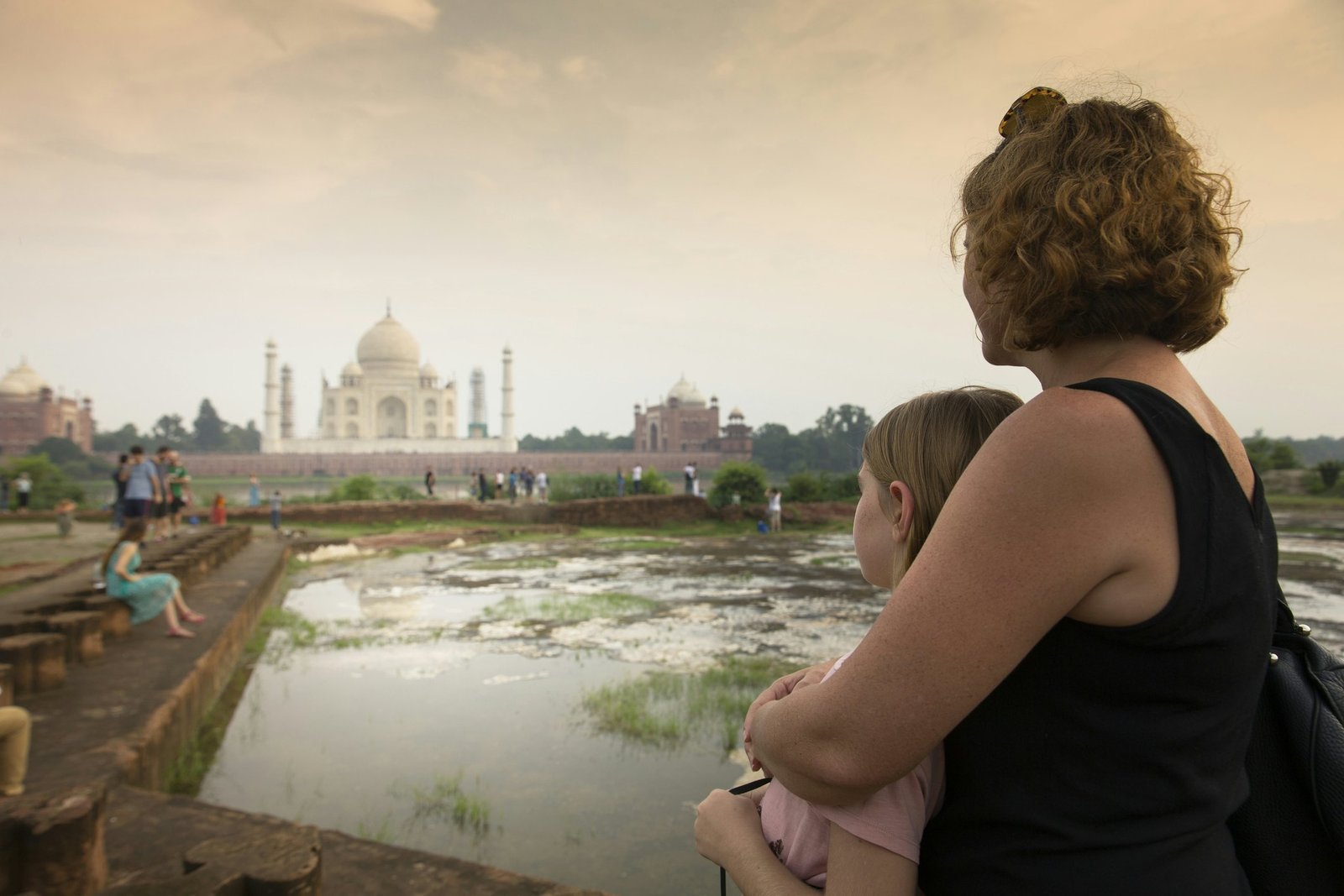 Tadž Mahal (UNESCO pasaulio paveldo objektas) Agra, Indijoje. Tadžmahalas laikomas vienu iš aštuonių pasaulio stebuklų.