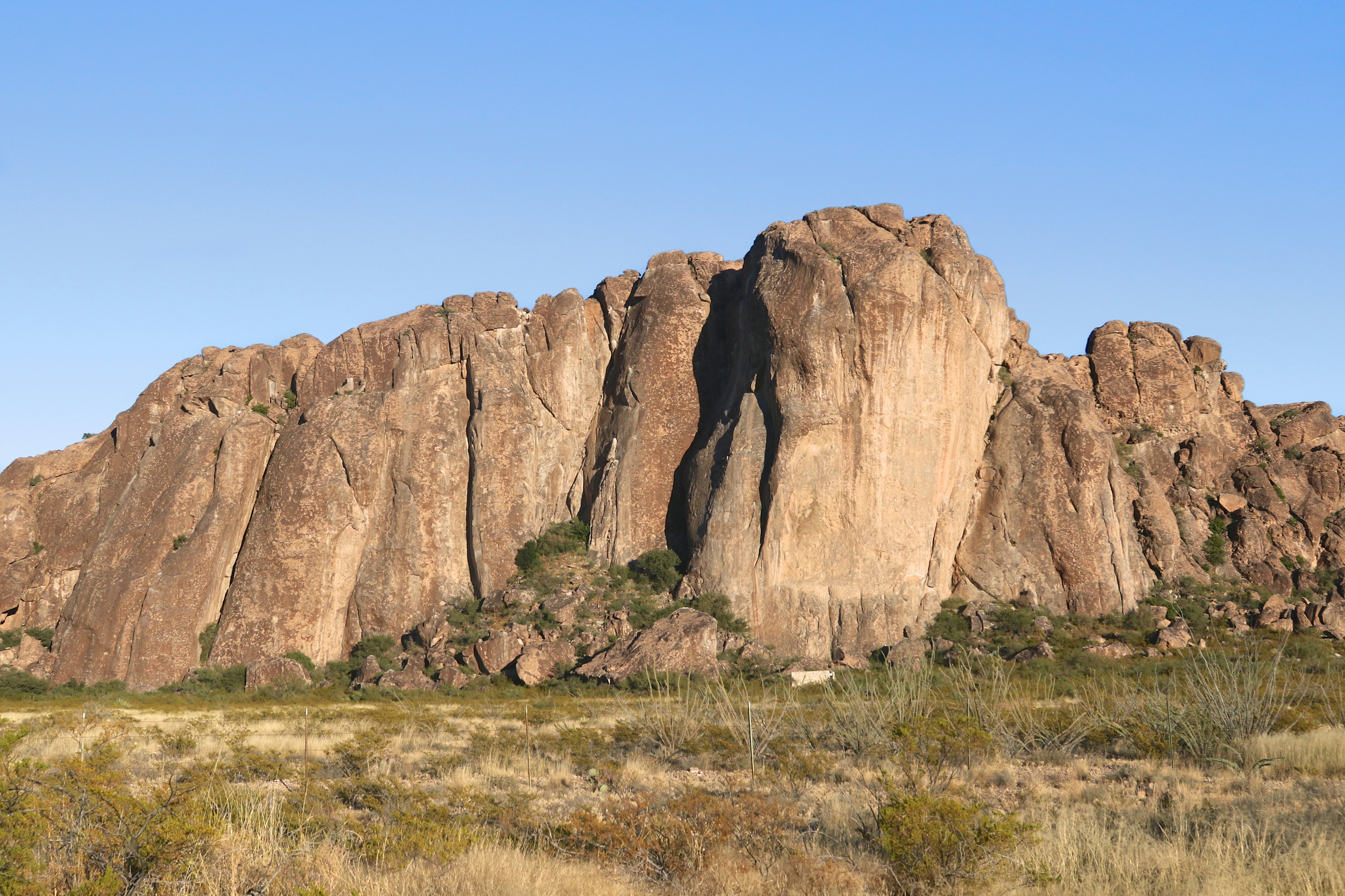 Tipiškos uolienos formacijos „Hueco Tanks“ valstybiniame parke, El Paso, Teksasas