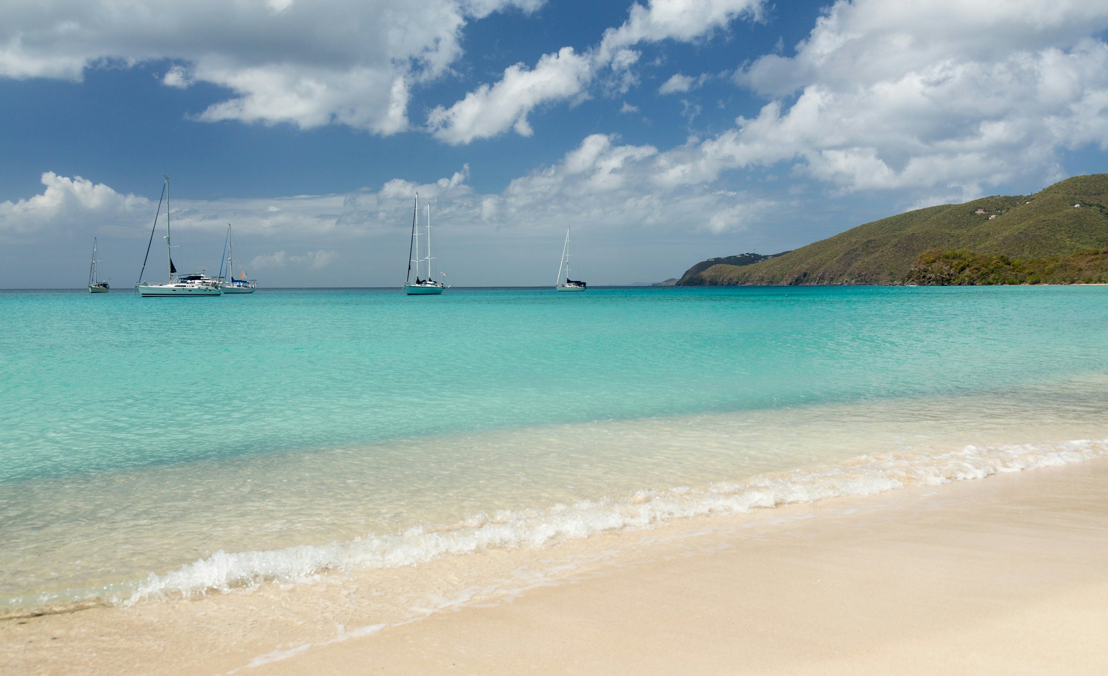 Mėlynas Brewer‘s Bay vanduo, St. Tomasas