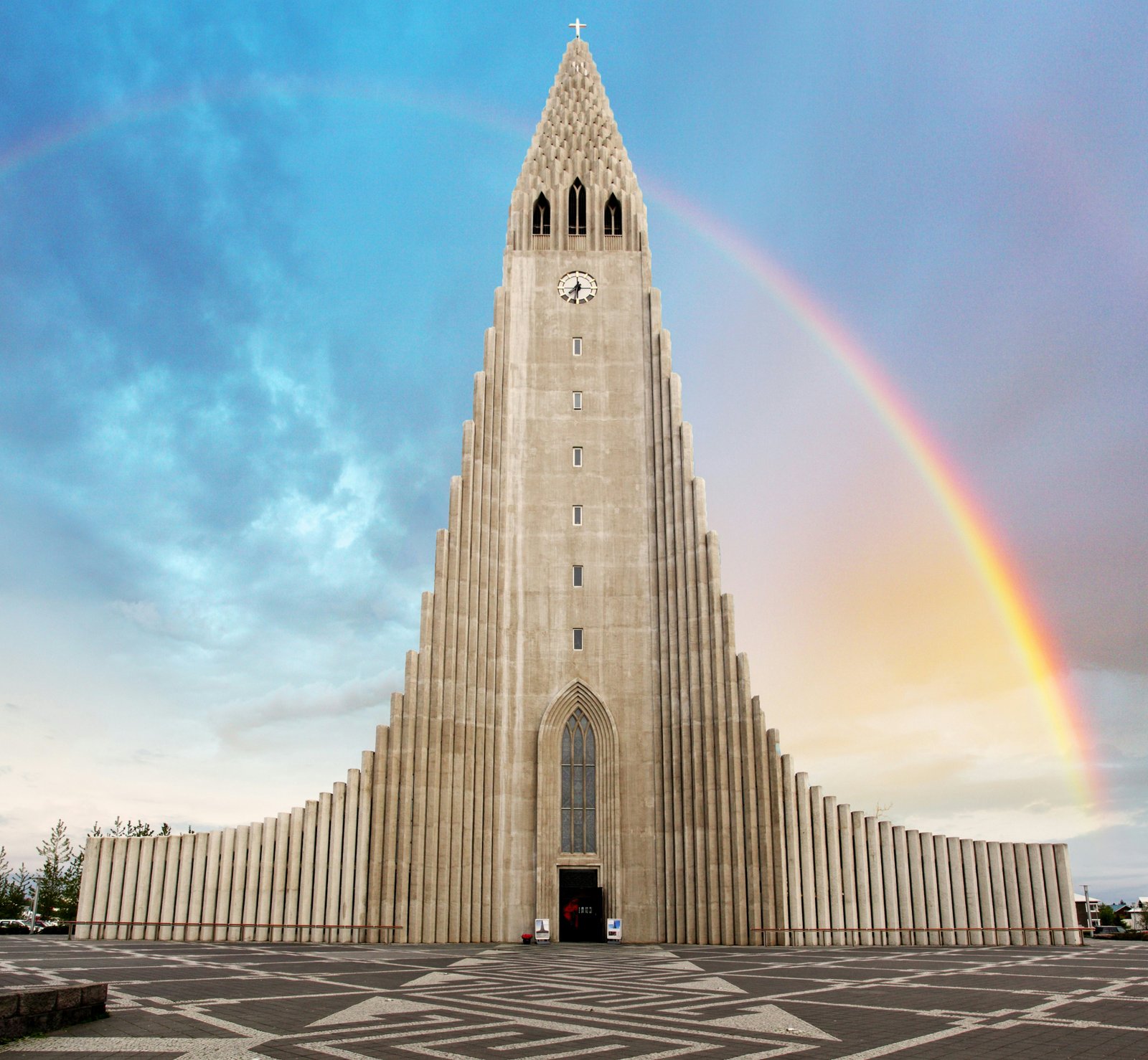 Hallgrimskirkja cathedral in reykjavik iceland